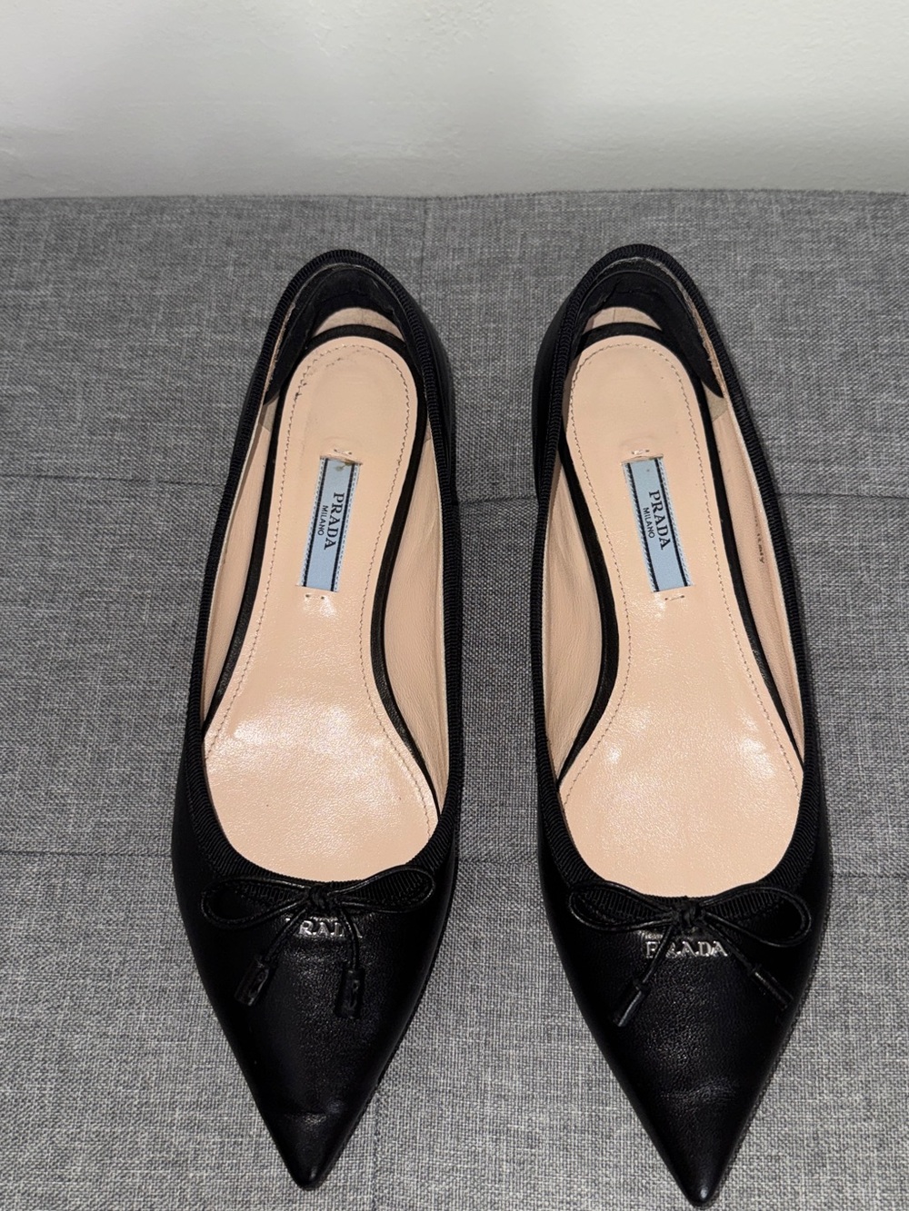 Prada leather Black Pointed Leather Ballet Flats with Bow Detail eu 36.5